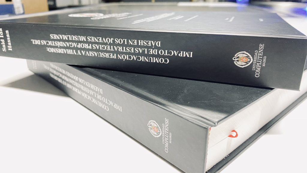 imprimir LIBROS EN TAPA DURA O TAPA BLANDA